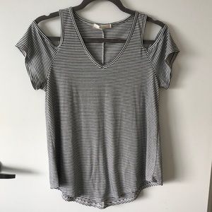 Open Shoulder V Neck Top, Size Medium